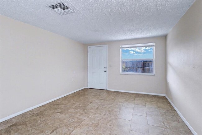 Foto del edificio - 5439 Oceanic Rd