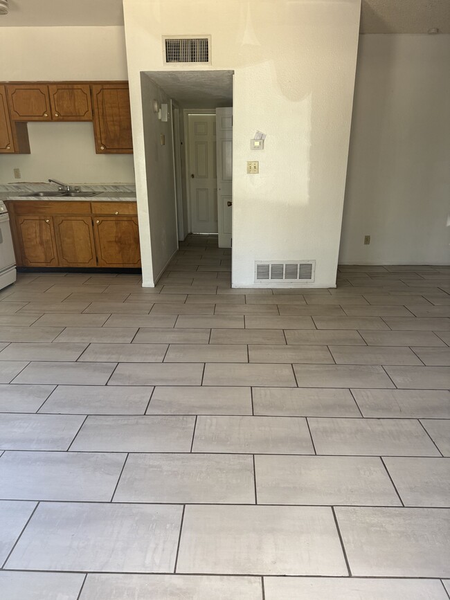 Foto del edificio - 450 Via Lechuza