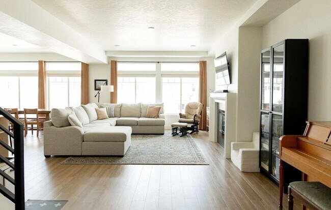 Foto del edificio - 4122 W Red Clover Dr