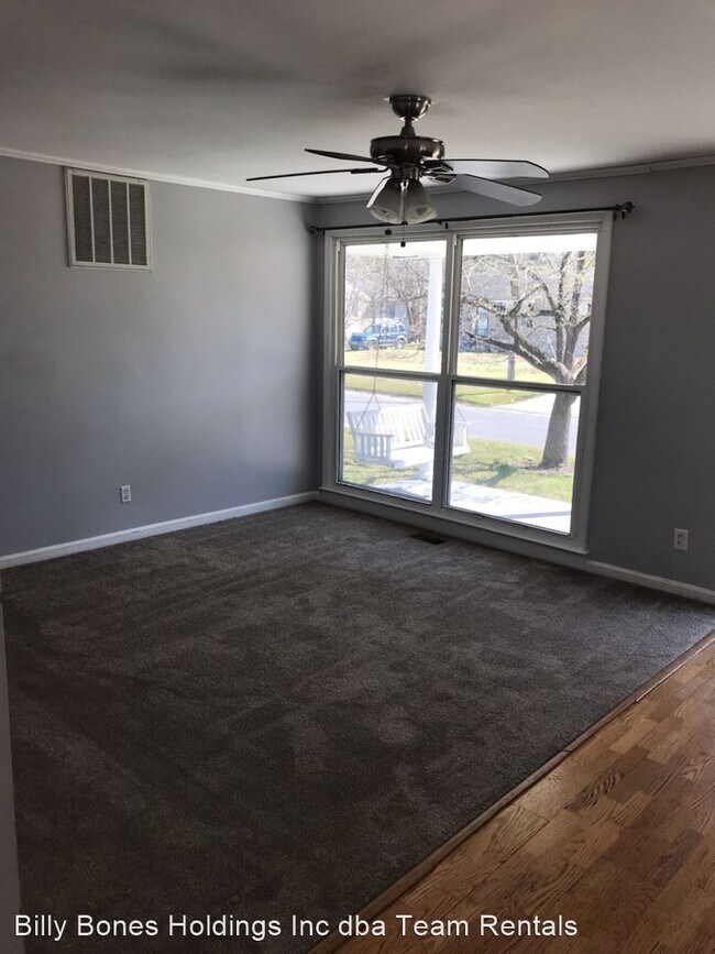 Foto del edificio - 3 br, 1 bath House - 110 Banks Street