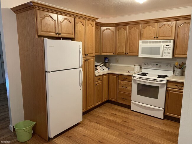 Building Photo - 3 br, 1 bath House - 2518 Southwest Marsha...