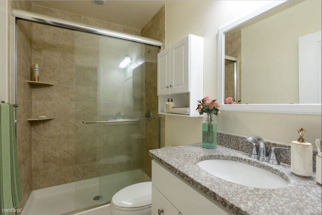 Foto del edificio - 22330 Homestead Rd