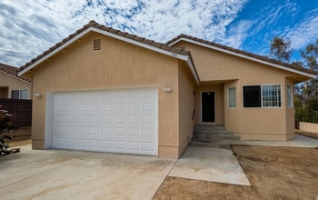 Building Photo - 585 Hildale Cir
