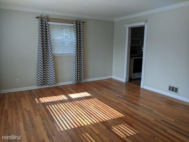 Building Photo - 3 br, 2 bath House - 718 N 86th St