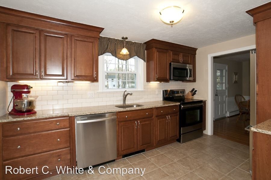 Primary Photo - 3 br, 1.5 bath House - 122 Haynes Road