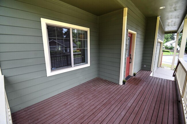 Foto del edificio - 6840 4th Ln SE