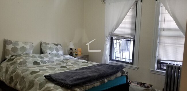 Building Photo - 8 Bellvista Rd