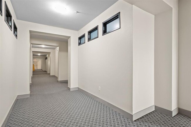 Building Photo - 4333 Gilbert Ave