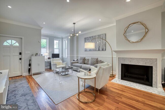 Foto del edificio - 614 15th St NE
