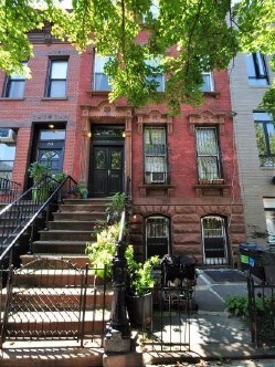 Primary Photo - 710 Degraw St