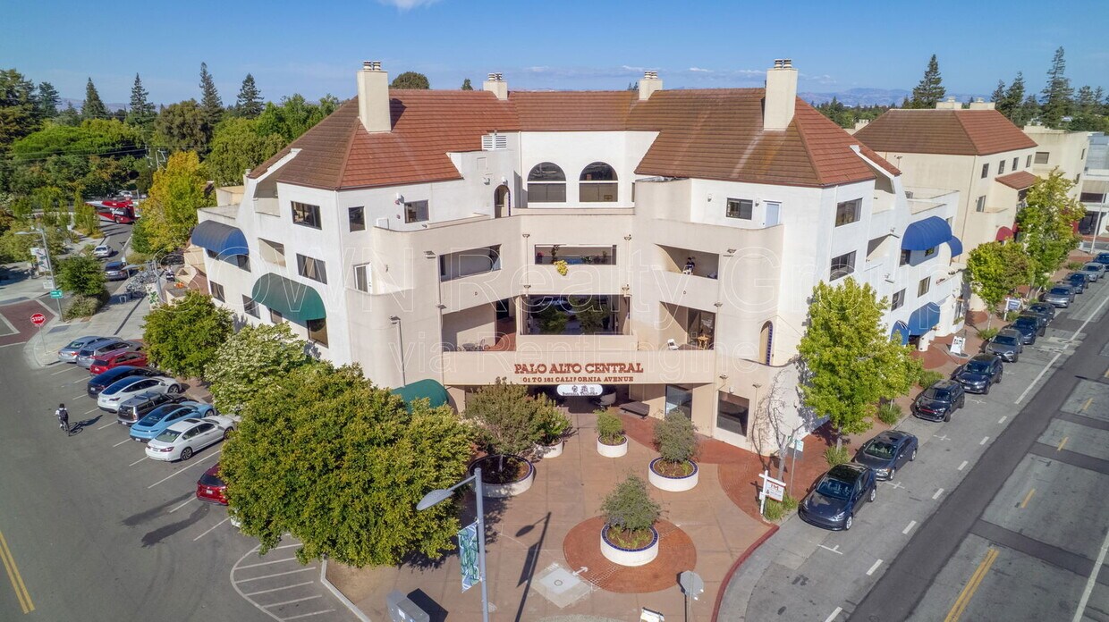 Primary Photo - 149 California Ave