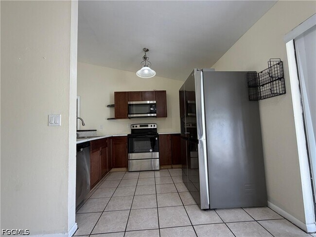 Foto del edificio - 4515 Douglas Ln