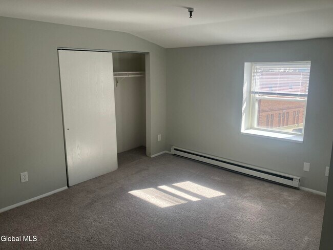 Foto del edificio - 82 Circular St