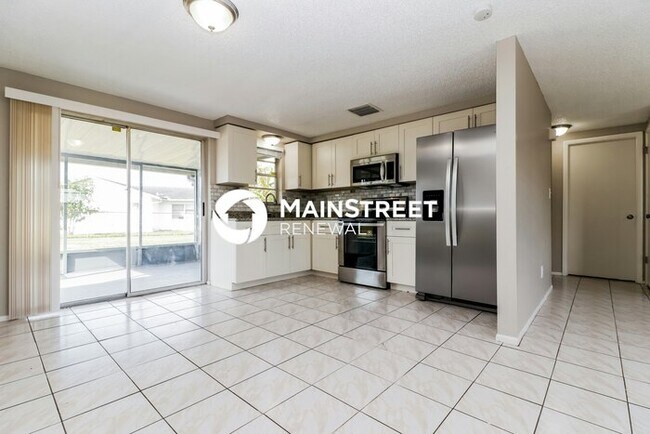 Foto del edificio - 3 Bedroom Pet-Friendly Home in HOLIDAY, FL with Main Street Renewal