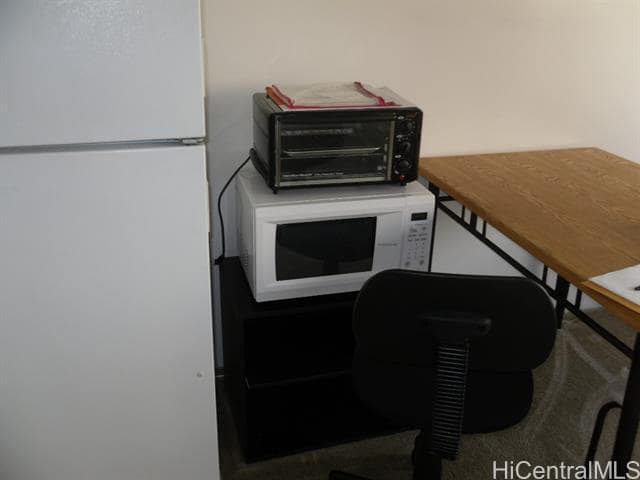 Foto del edificio - 1560 Kanunu St