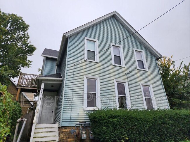 Building Photo - 2221 Harriet St