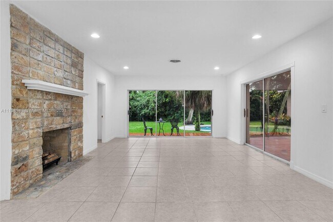 Foto del edificio - 15285 SW 84th Ave