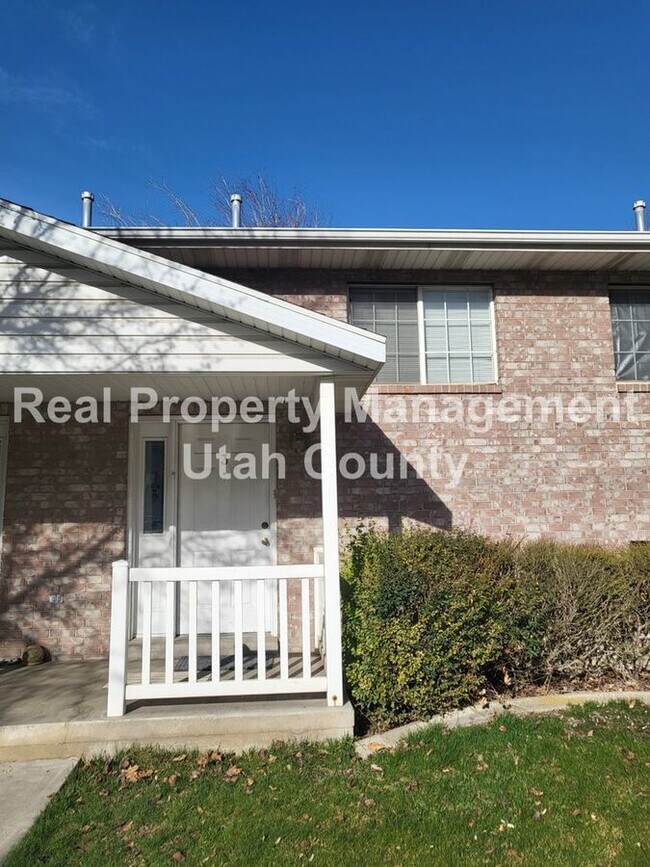 Building Photo - Provo 2 Story 4-Plex
