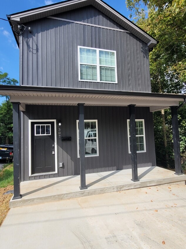 Primary Photo - 307 W Blair Ave