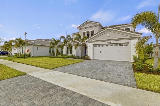 Photo - 15054 Wildwood Cir House