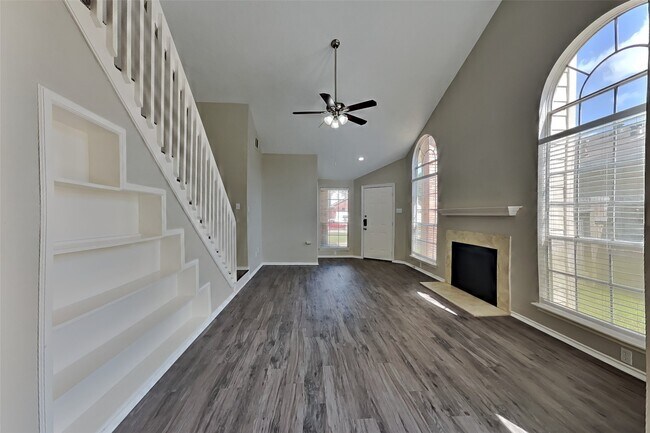 Foto del edificio - 11831 Oakner Dr