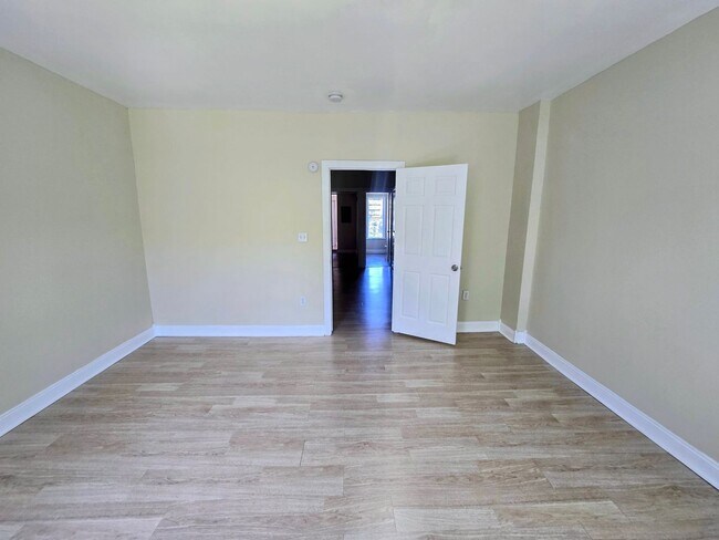 Foto del edificio - 615 N Eighth St