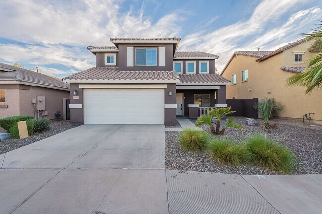 Building Photo - Stunning 3-Bedroom Home with Den, Loft, an...