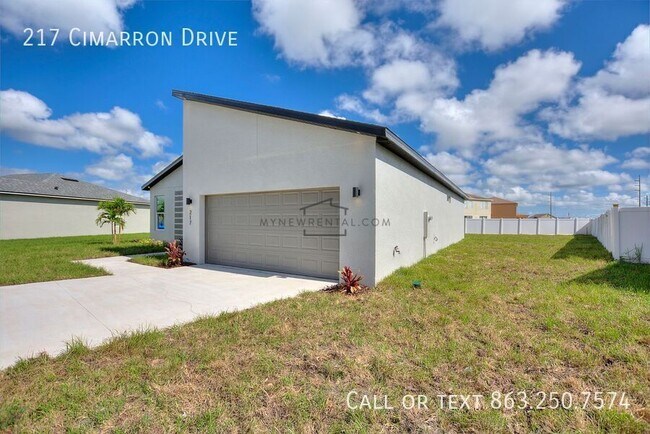 Foto del edificio - 217 Cimarron Dr