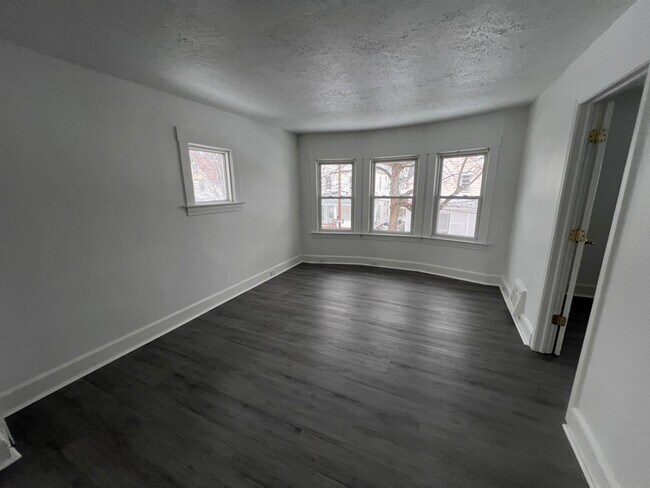 Photo - 4302 W 30th St Apartment