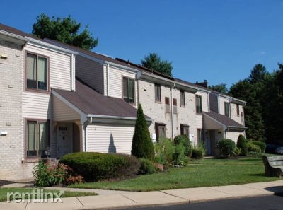 Building Photo - 3 Brookshire Ct