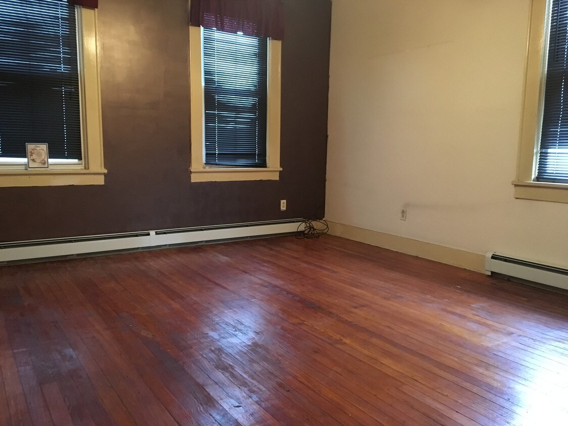 6 Rutgers Ave Unit 2Q, Jersey City, NJ 07305 Condo for Rent in Jersey