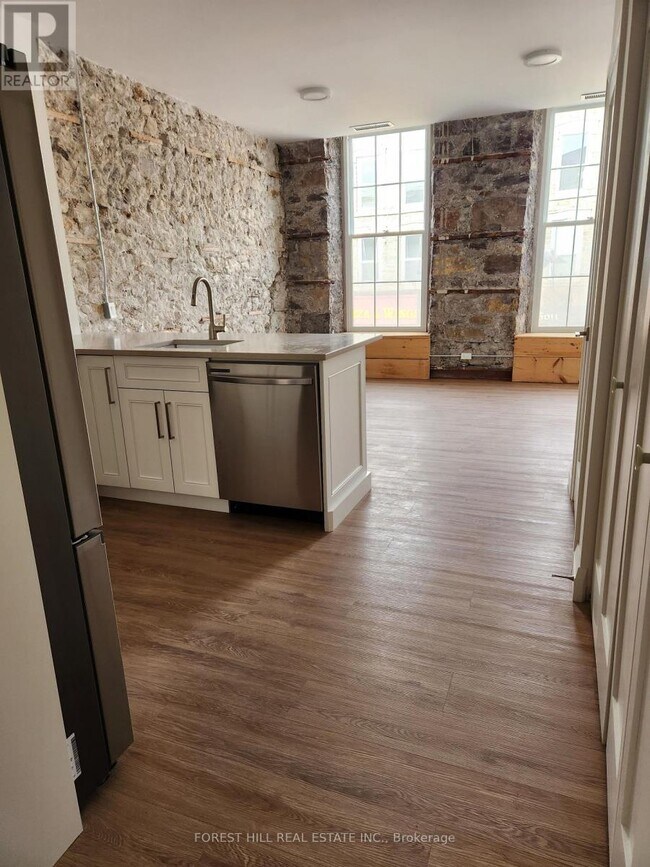 Photo du bâtiment - 302 - 35-39 MAIN STREET