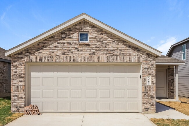 Building Photo - 522 Chevre Rd