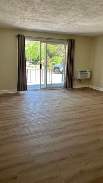 Living Room - 40 Fountain Ln