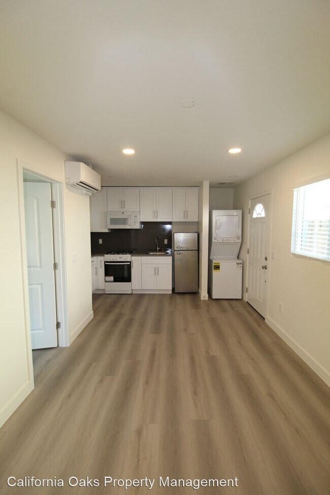 Foto del edificio - 1 br, 1 bath House - 745 1/2 Fine Street