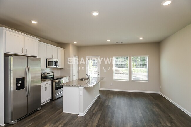 Building Photo - Celebrate 2024 with a Home that Sparkles a...