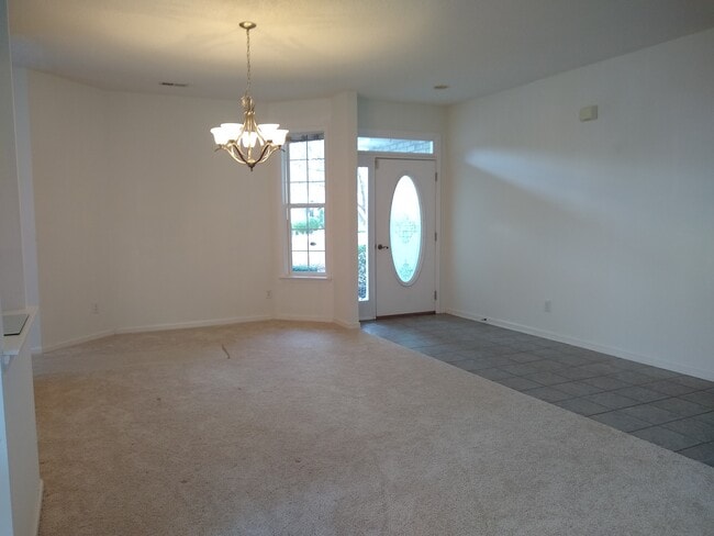 Building Photo - 294 Ravennaside Dr NW