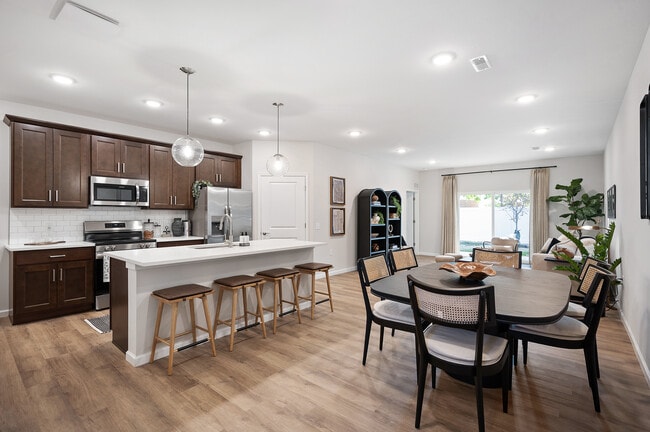 Building Photo - The Villas at Quarry Ridge