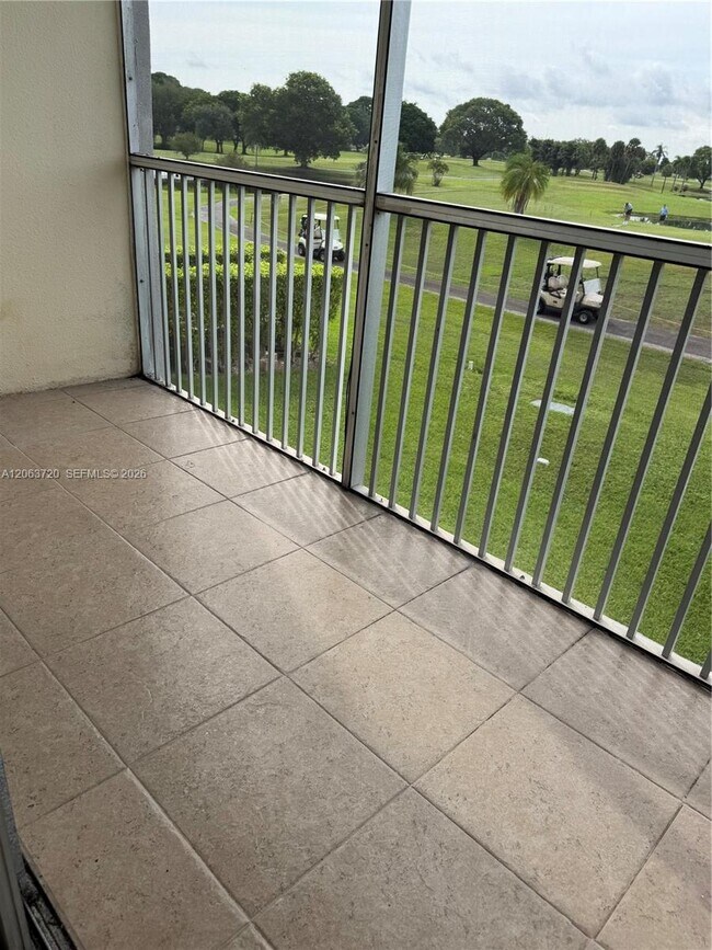 Foto del edificio - 13250 SW 4th Ct