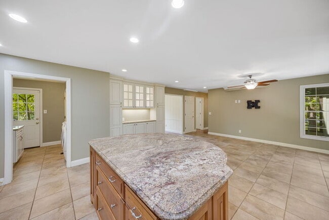 Building Photo - 12819 Huntercreek Rd