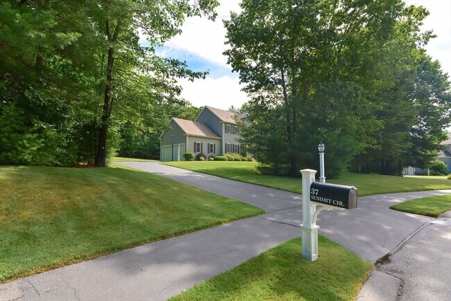 Foto del edificio - 37 Summit Cir