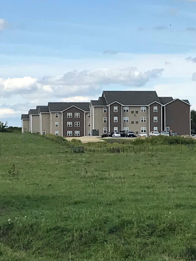 Foto del edificio - 811 Kirkwood Pkwy SW