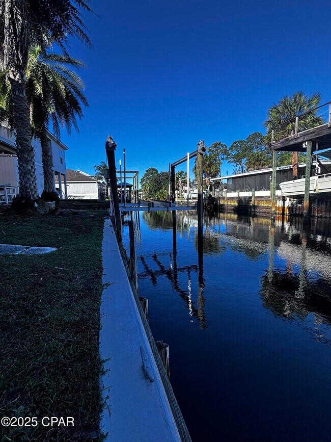 Foto del edificio - 6588 Harbour Blvd