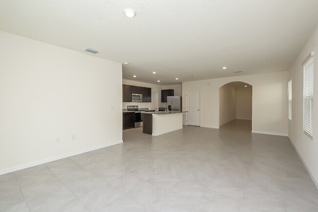 Foto del edificio - 7560 Cypress Walk Dr