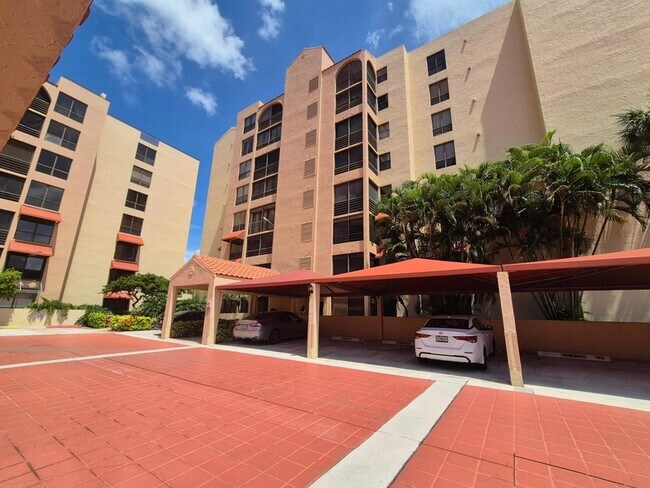Building Photo - 7153 Promenade Dr