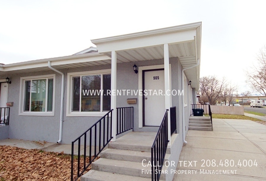 Primary Photo - 905 E Bridger St