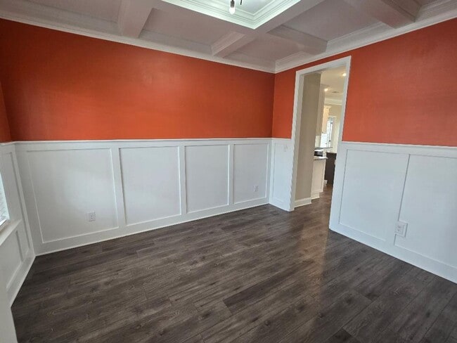 Building Photo - 733 Courtland Ln