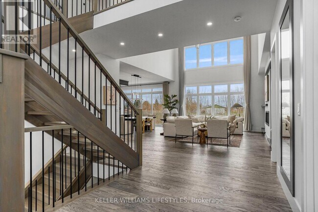 Building Photo - 7128 SIlver Creek Cir