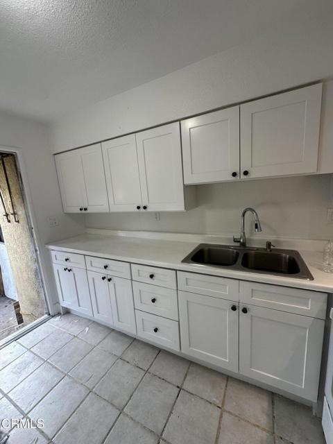 Foto del edificio - 17004 Downey Ave