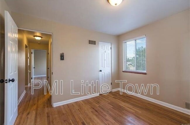 Foto del edificio - 3622 Hudson St